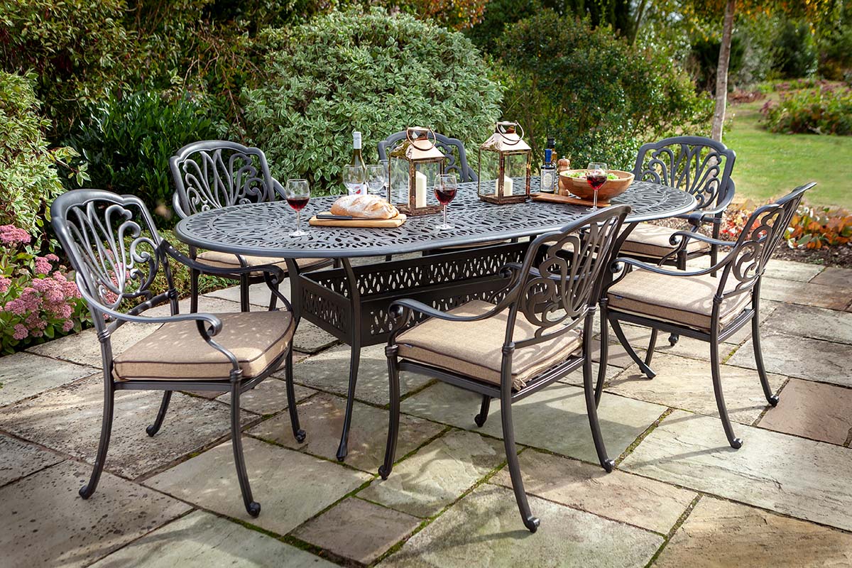 Amalfi 6 Seat Oval Dining Set