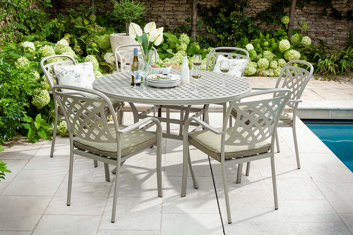 Berkeley 6 Seat Round Dining Set