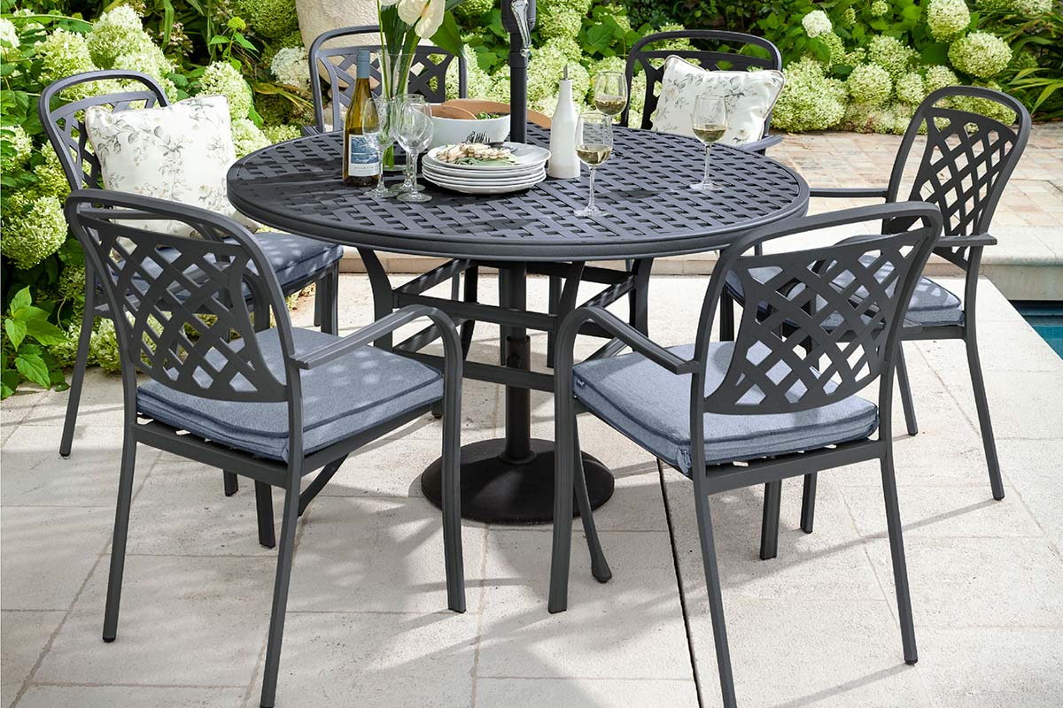 Berkeley 6 Seat Round Dining Set