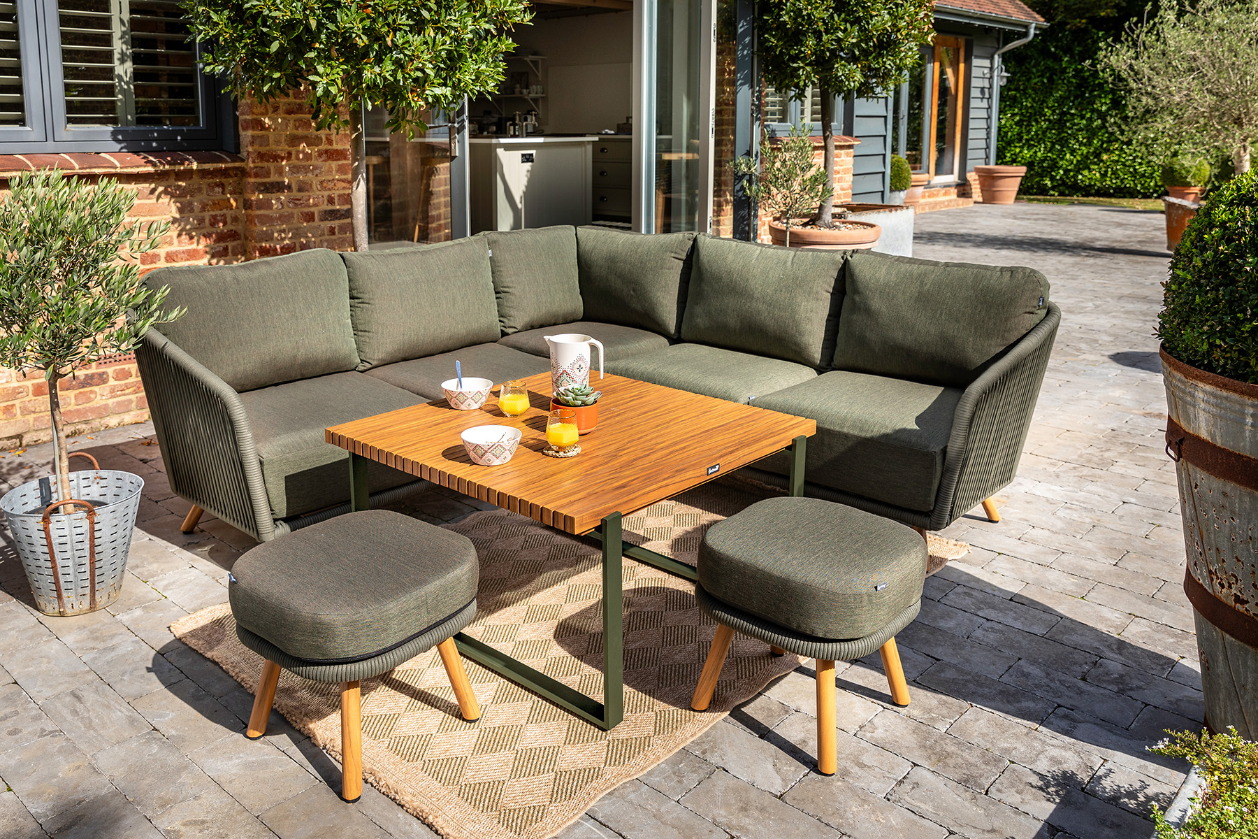 Eden Square Casual Dining Set